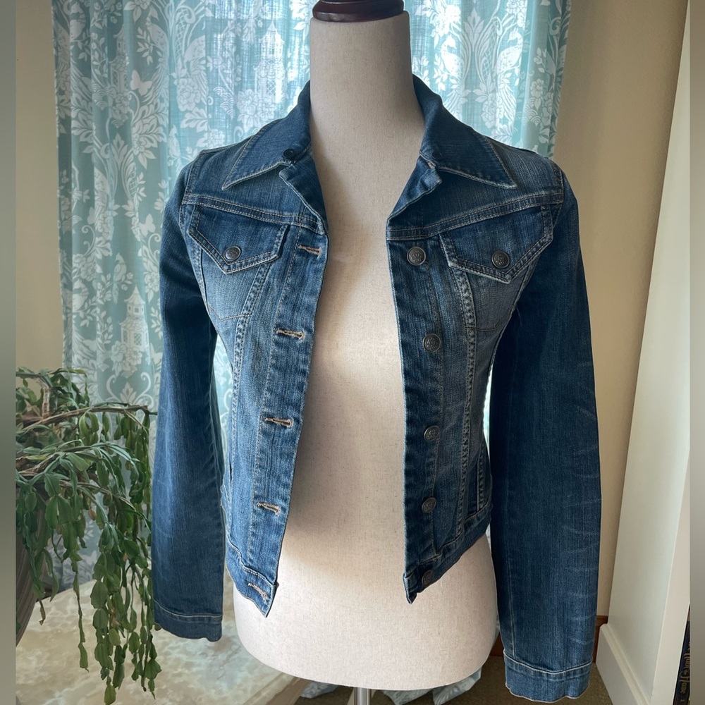 Jessica Simpson butterfly patch jean jacket - Picture 2 of 10